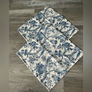 Set of 2 Blue Chinoiserie Floral Birds Pillow Covers